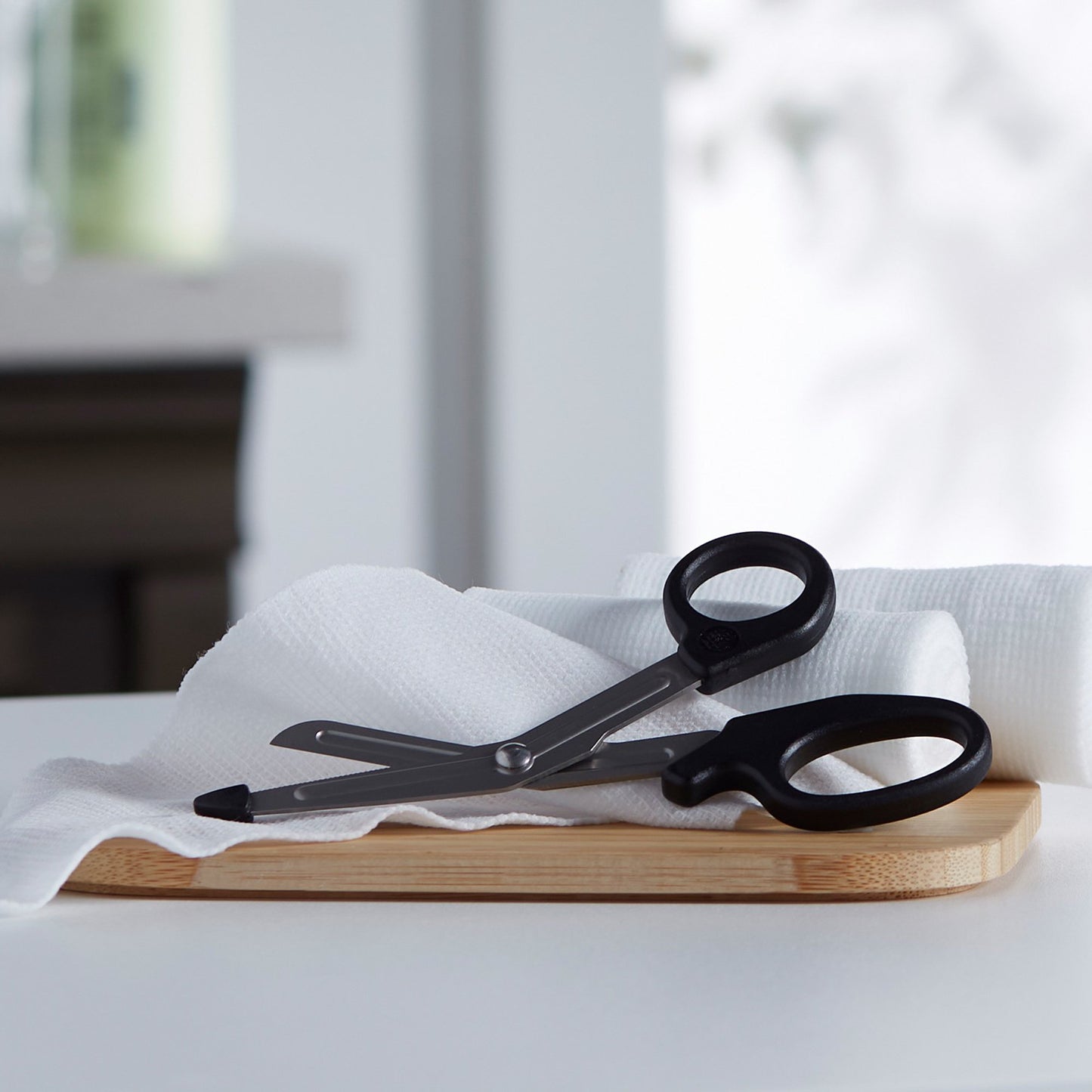 SCISSOR, BLK MEDICUT 5 1/2"