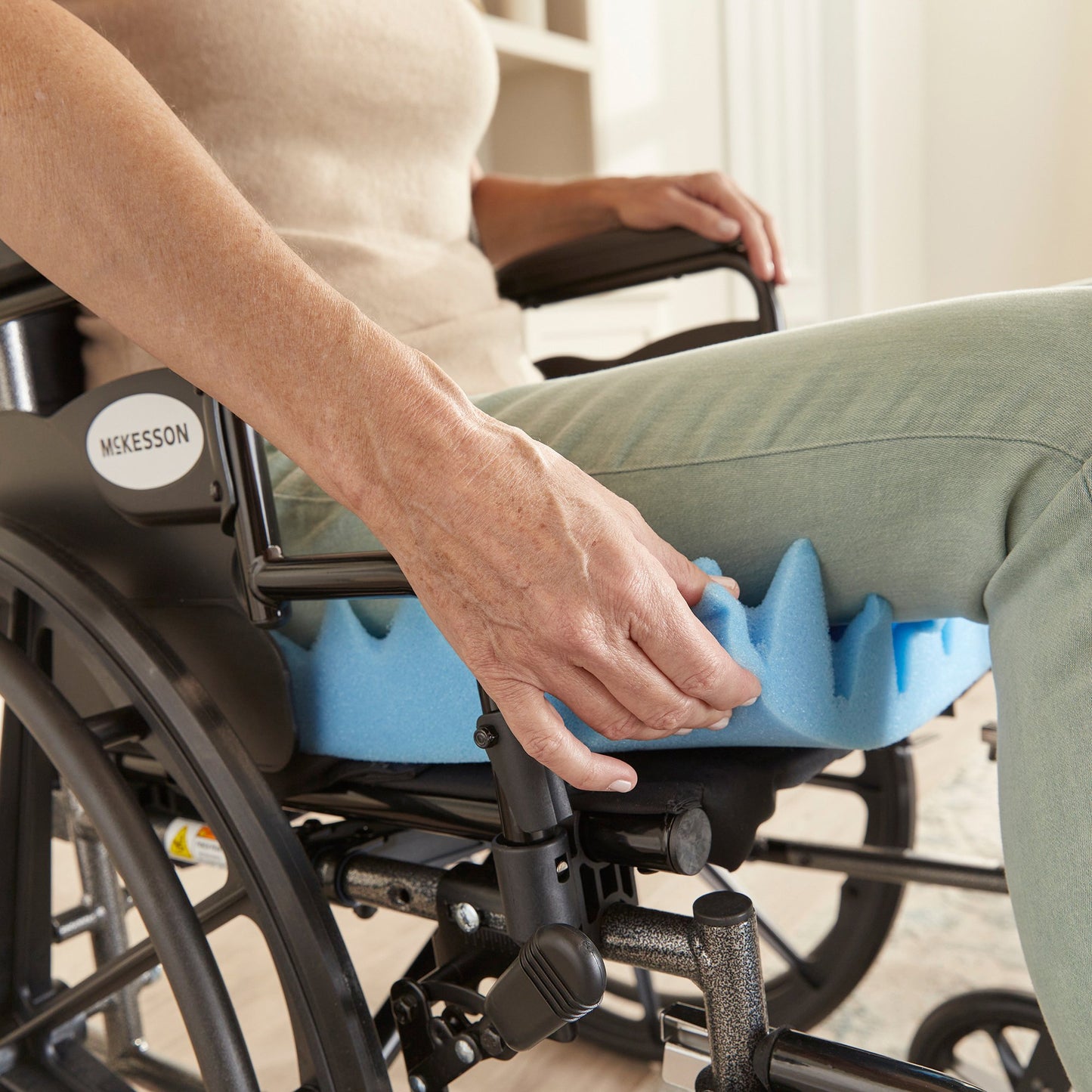 CUSHION, WHEELCHAIR 18X16X3"
