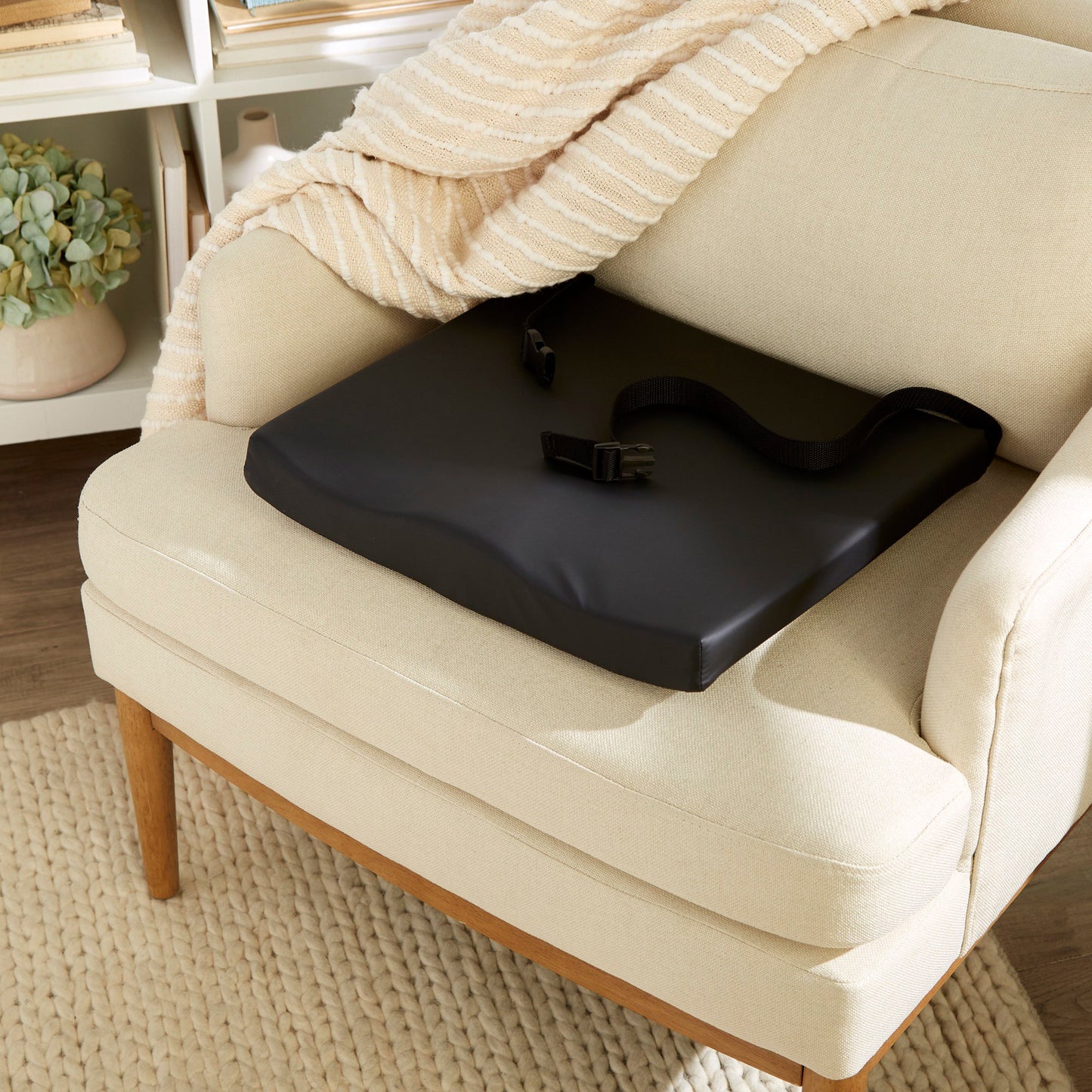 CUSHION, PREM W/C MOLDED FOAM18X16X3
