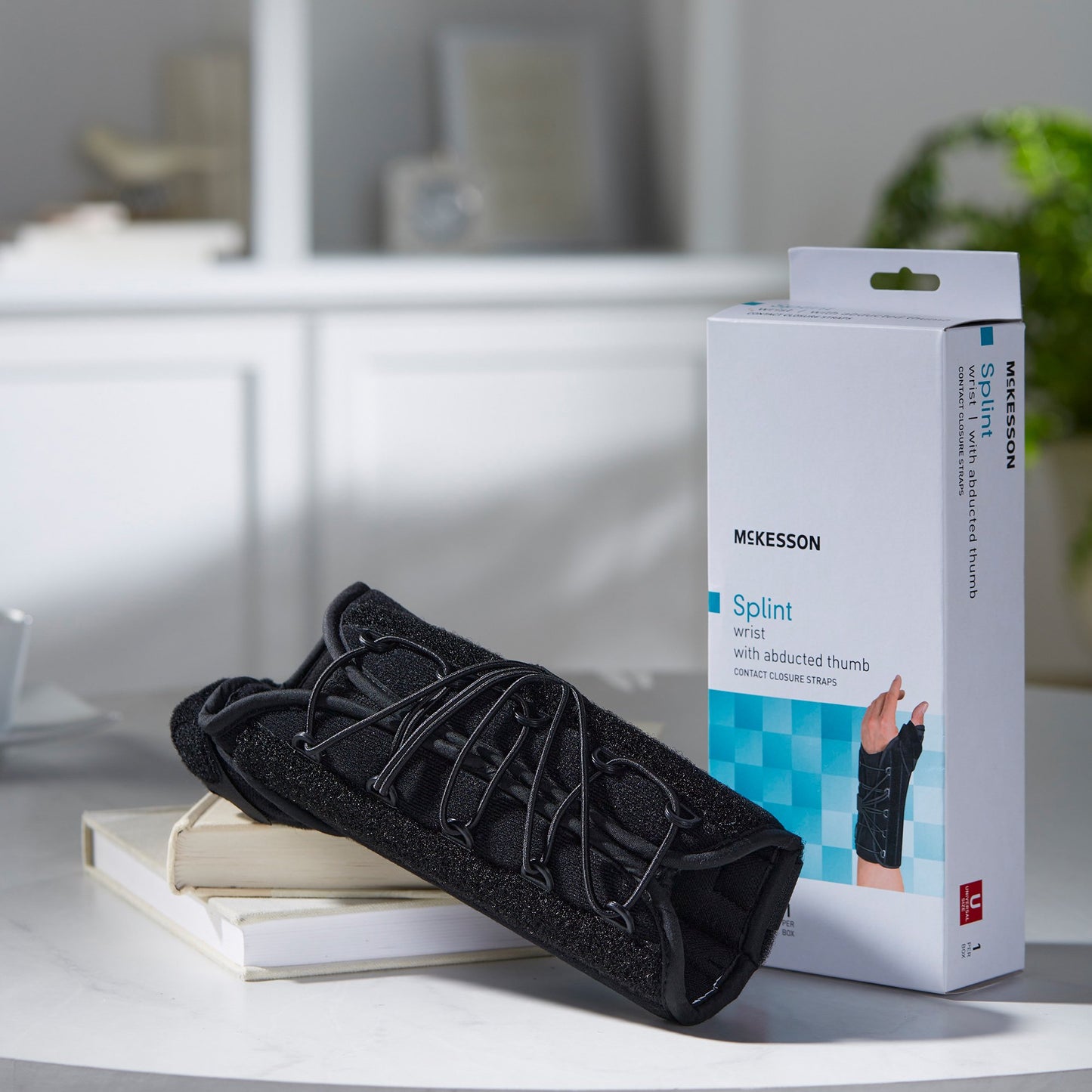 WRIST SPLINT, W/ABDUCTED THUMBRT UNIVERSAL 10"