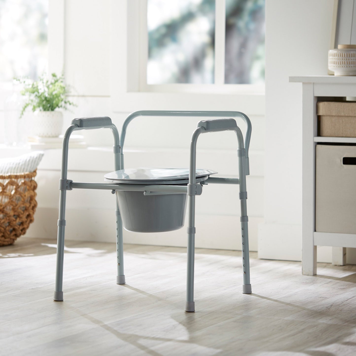 COMMODE, FLD STL FRAME GRY 350LBS