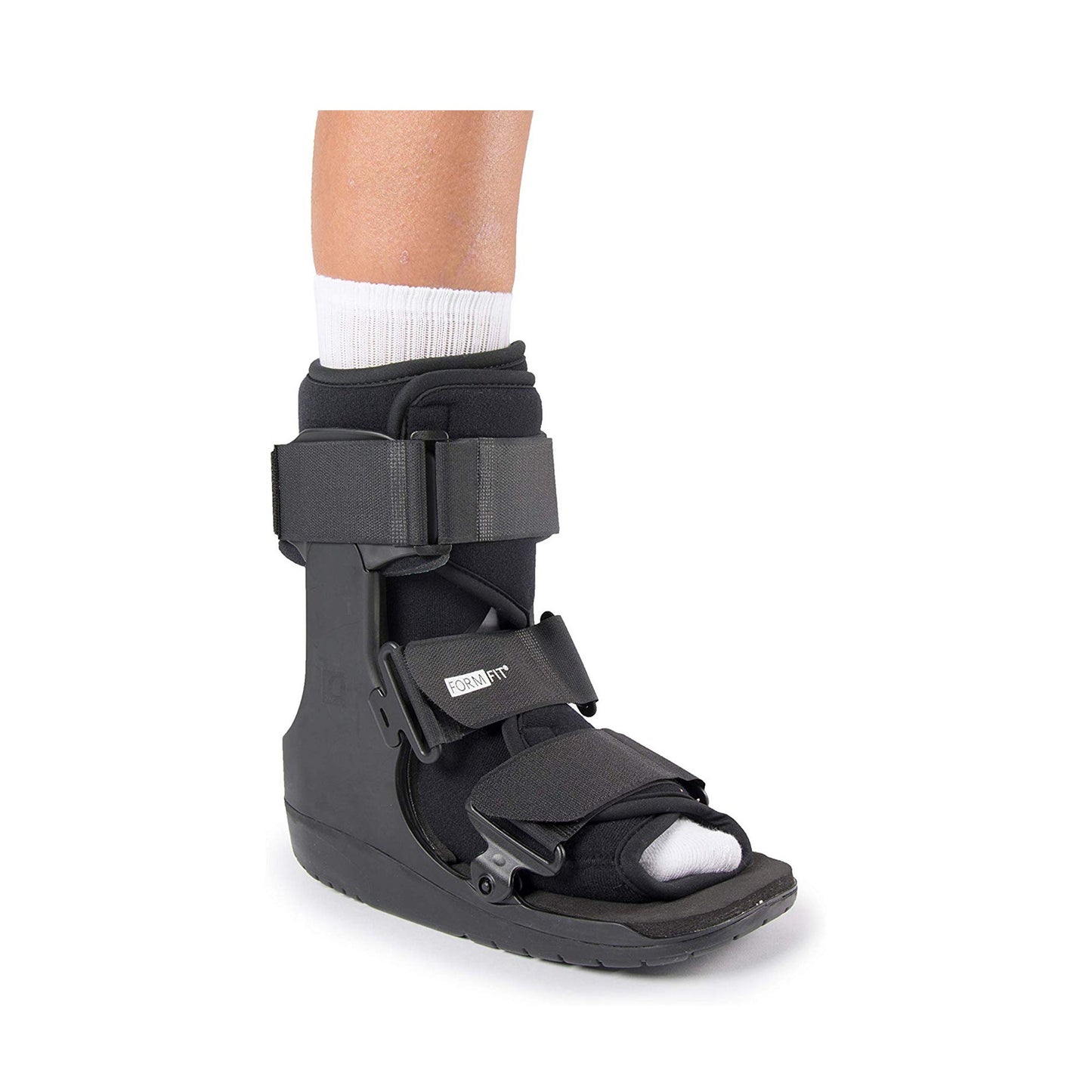 WALKER, EQUALIZER LOW TOP BLKMED OSSURA