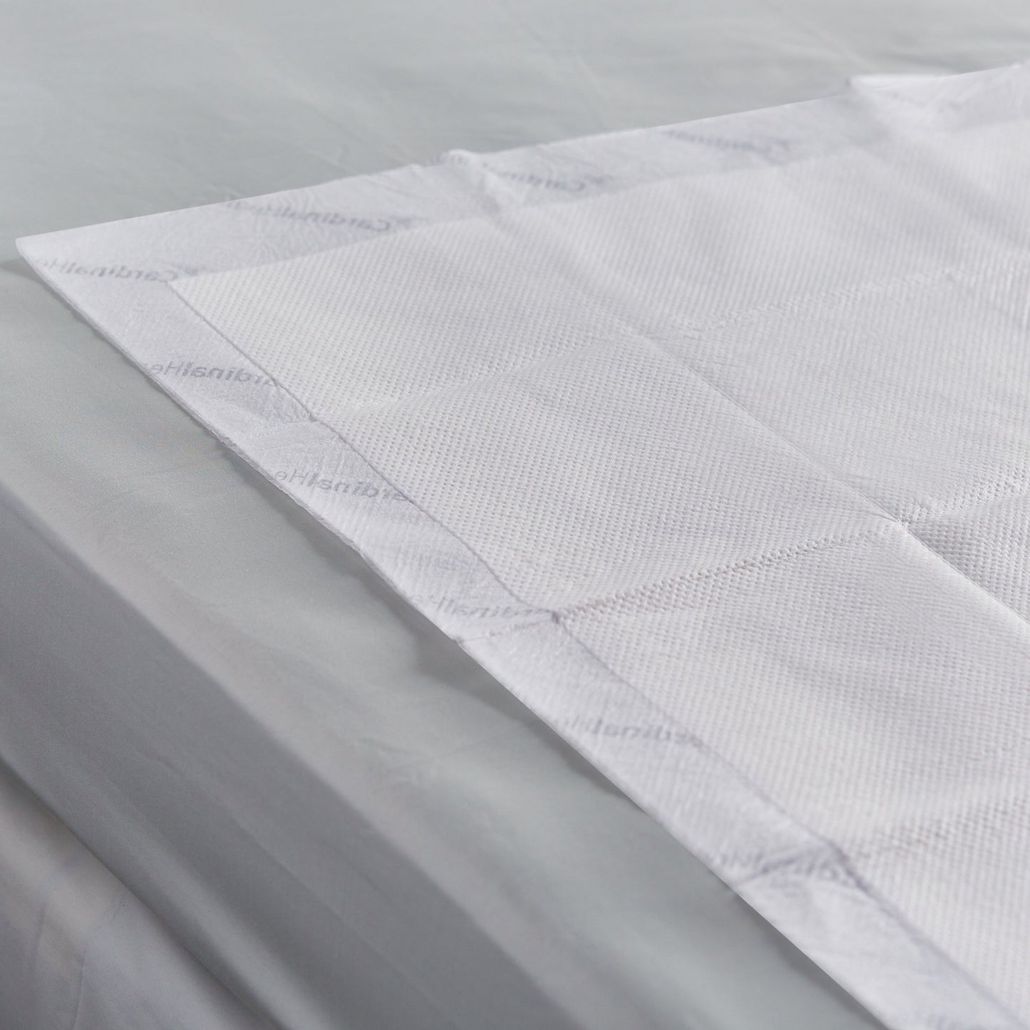 UNDERPAD, WINGS QUILTED MOISTURE VAPOR PERM