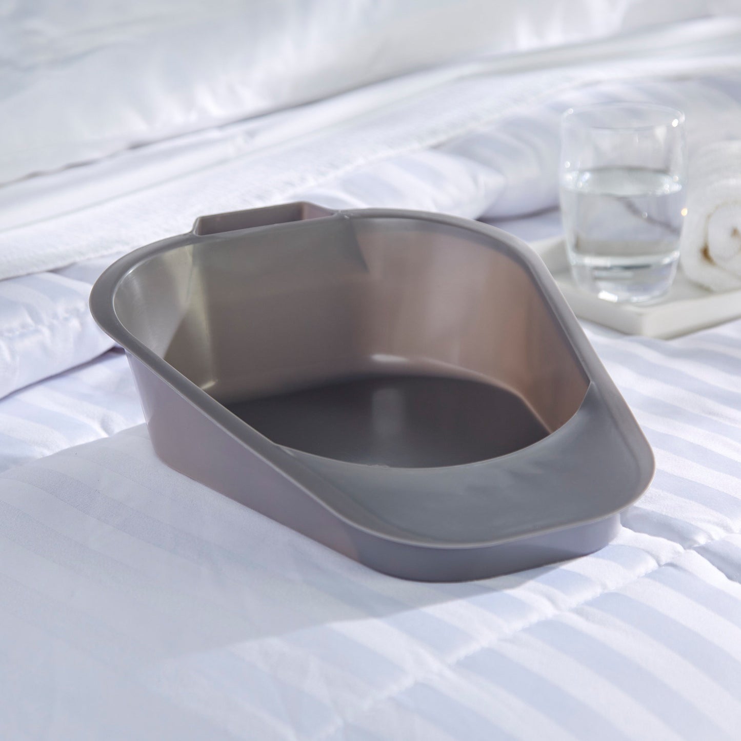 BEDPAN, FRACTURE GRAPHITE