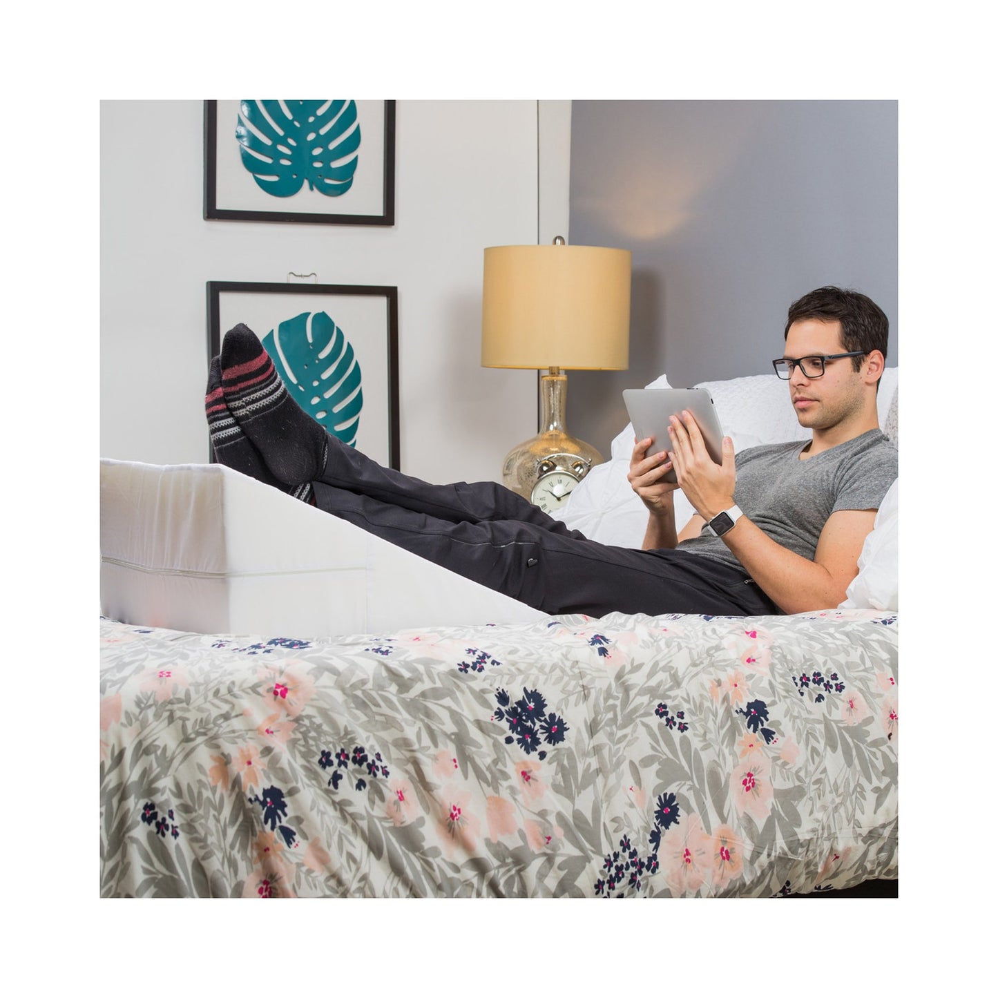 WEDGE, BED 10X24X24 WHTMABIS