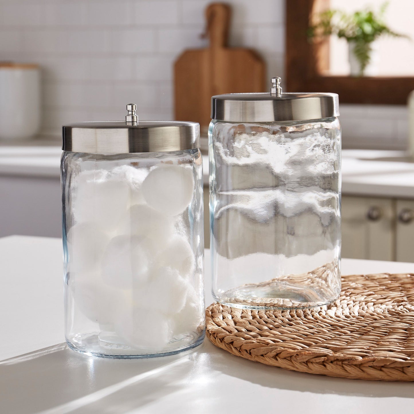 JAR, SUNDRY W/LID UNLABELED LF7"X4-1/4"
