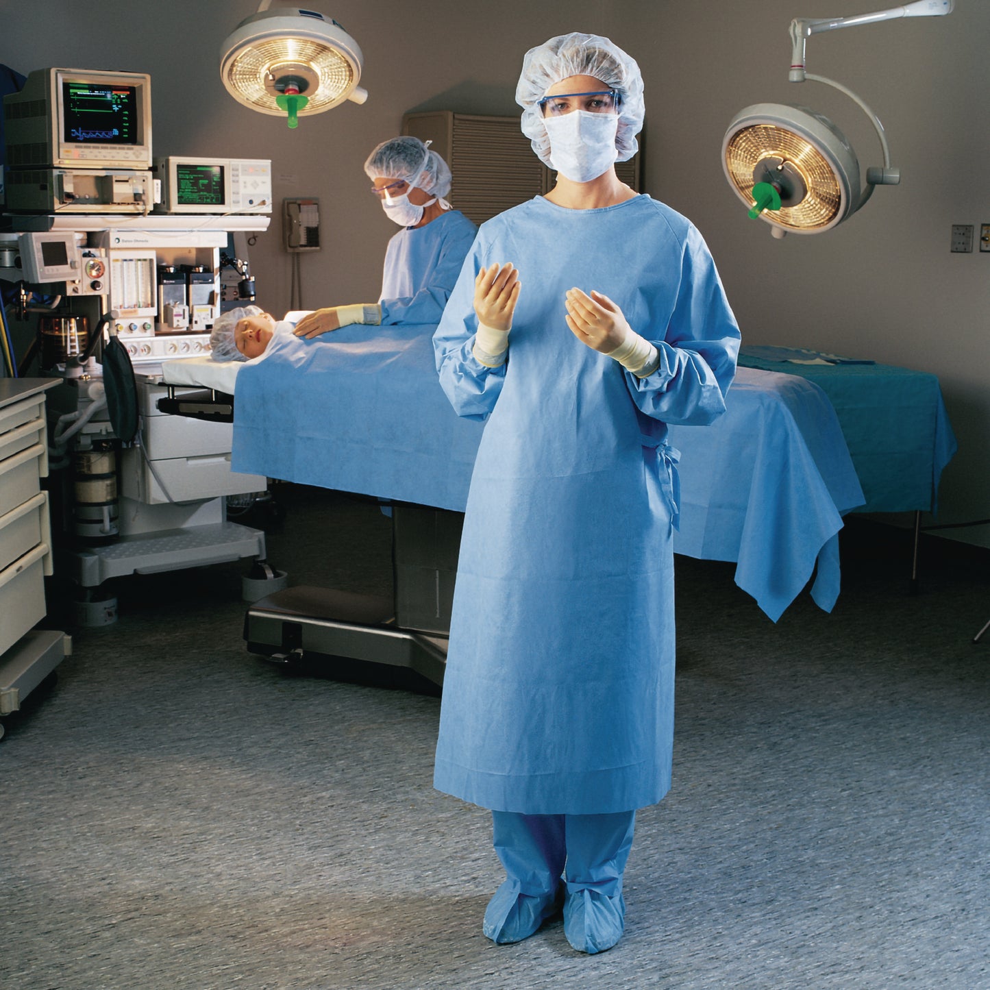 GOWN, SURG ULTRA STD BLU SM