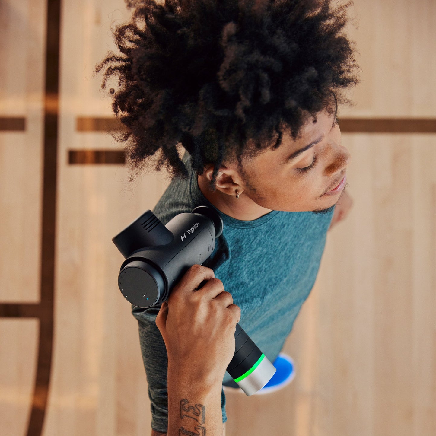 GUN, MASSAGE PERCUSSION DEVICEHYPERVOLT 2 PRO