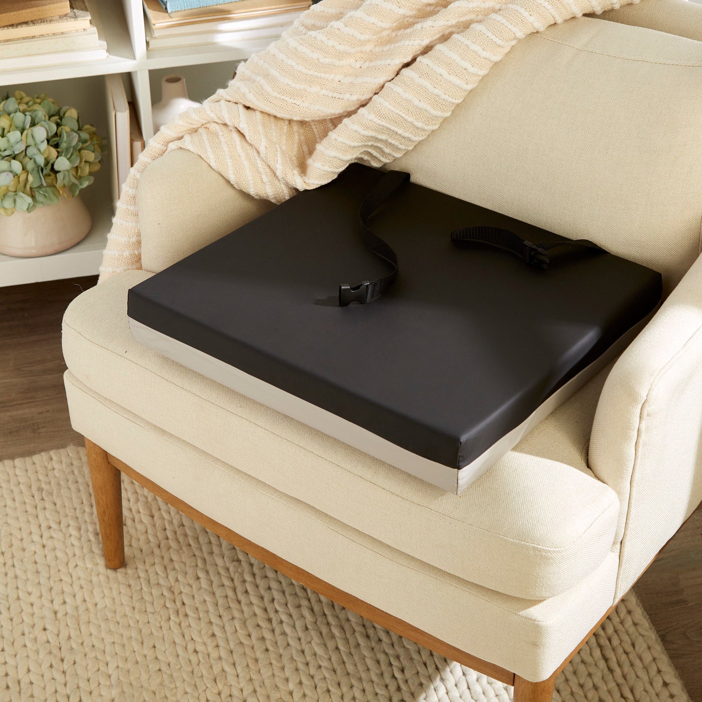 CUSHION, SEAT PROTEKT FM 20"X18"X3"