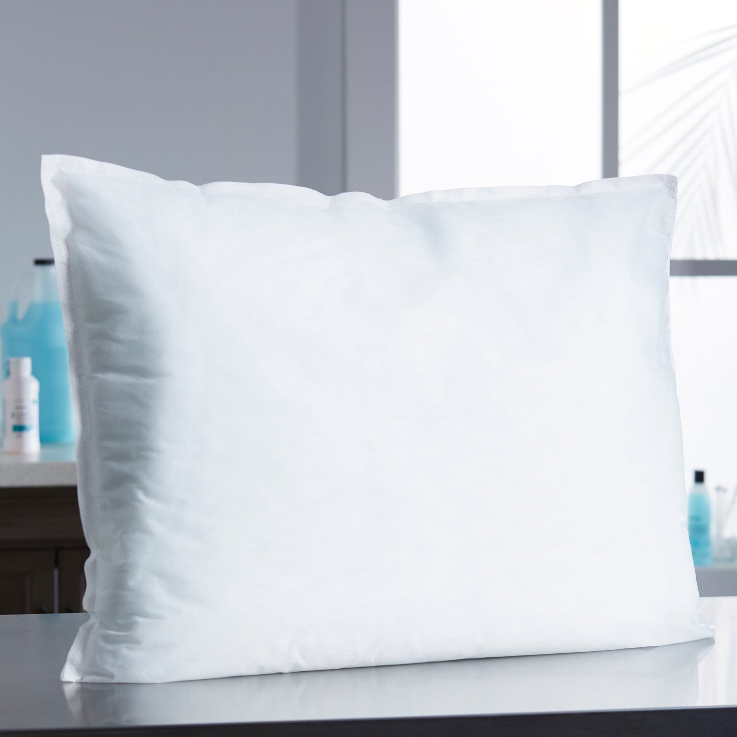PILLOW, DISP MED LOFT WHT 20X26"